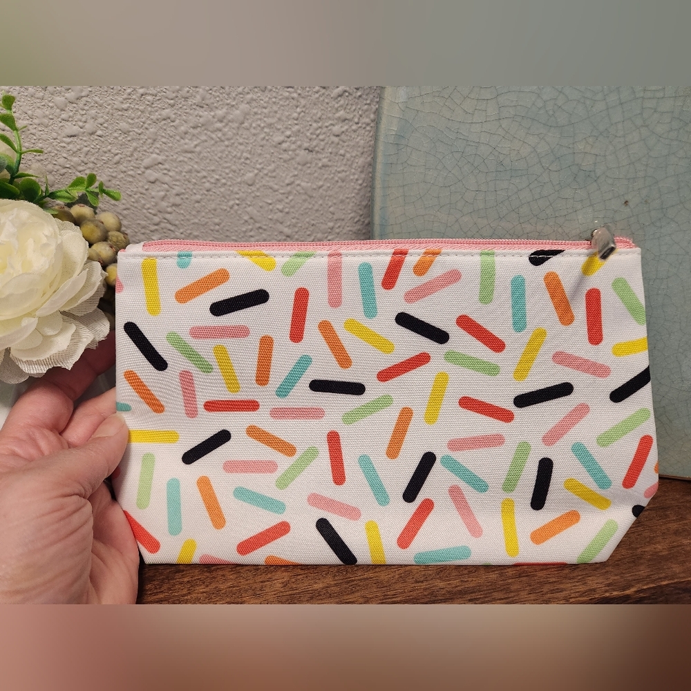 Clinique Multicolor Cosmetic Bag Sprinkles New 9.5x6x2.5